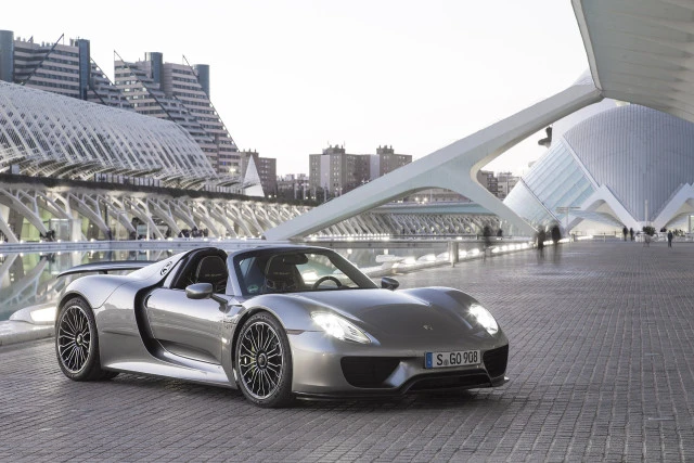 Top 10 xe mới nổi bật nhất nhất năm 2013 8