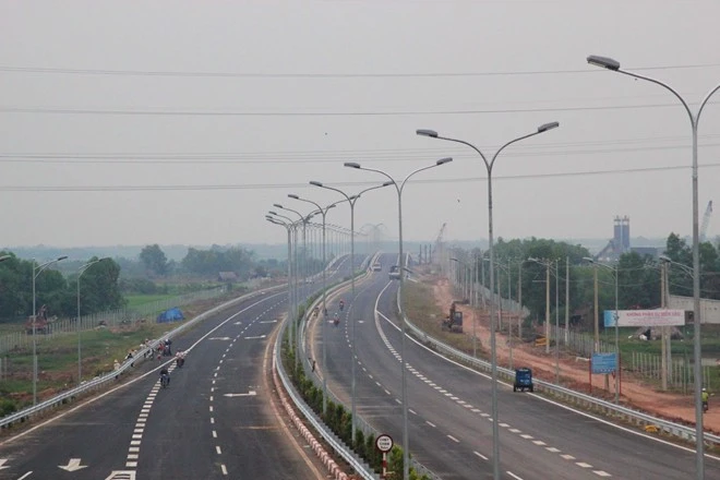 Hiện tại, đoạn đường cao tốc này chỉ cho ô tô khách và ô tô tải dưới 10 tấn lưu thông