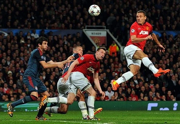 Moyes và Vidic "nổ" tưng bừng, Pep Guardiola lo lắng ảnh 1