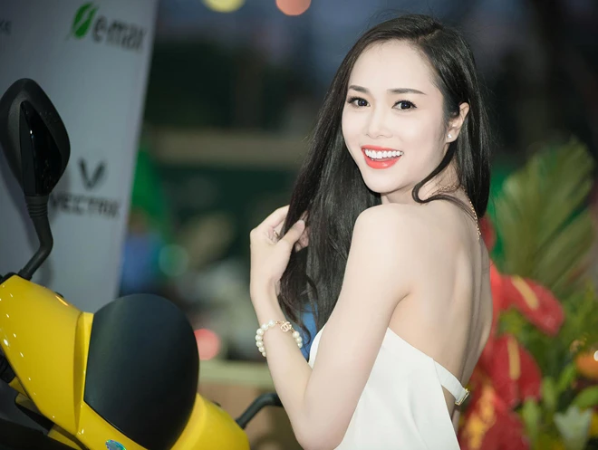 Ngọc Anh khoe lưng trần mướt mắt ảnh 6 Ngọc Anh khoe lưng trần mướt mắt ảnh 6