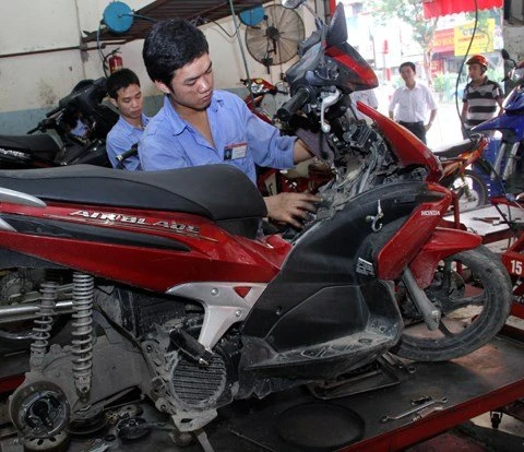 Tiết kiệm xăng bằng cách... luôn đổ đầy bình xăng ảnh 1 tiet-kiem-xang
