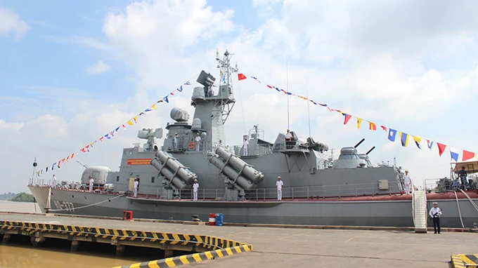Thượng cờ 2 tàu tên lửa tấn công nhanh lớp Molniya ảnh 6