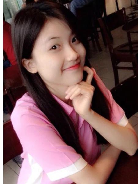 Thủ khoa xinh đẹp của trường Sân khấu điện ảnh ảnh 2 'Em muốn được hóa thân thành các nhân vật và những hoàn cảnh khác nhau trong cuộc sống, đặc biệt em thích thể loại và hình tượng vai diễn mà chị Song Hye Kyo thể hiện, kiểu hài hước và lãng mạn...'