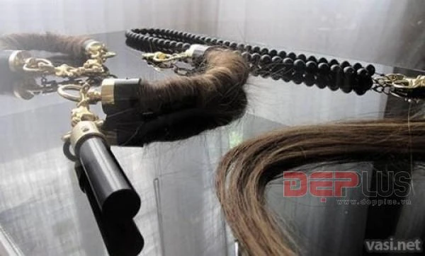 Những món trang sức kinh dị nhắc đến đã "rùng mình" ảnh 12
