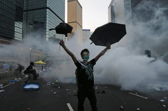 Biểu tình tại Hong Kong: Trung tâm tài chính hay ‘chiến trường’? ảnh 2 Biểu tình tại Hong Kong: Trung tâm tài chính hay ‘chiến trường’? ảnh 2