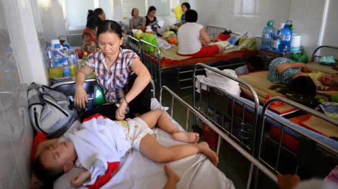 TP.HCM: Trẻ mắc bệnh tay chân miệng đột ngột tăng cao ảnh 1 TP.HCM: Trẻ mắc bệnh tay chân miệng đột ngột tăng cao ảnh 1