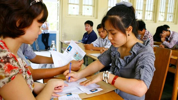 Nhiều trường đại học thêm khối thi, tăng học phí ảnh 1 Nhiều trường đại học thêm khối thi, tăng học phí ảnh 1
