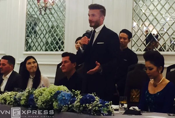 Beckham chia sẻ với các quan khách về cảm nghĩ cũng như những hiểu biết của anh về Việt Nam. Ảnh:Lâm Thoả. becks-4-1581-1415627589.jpg