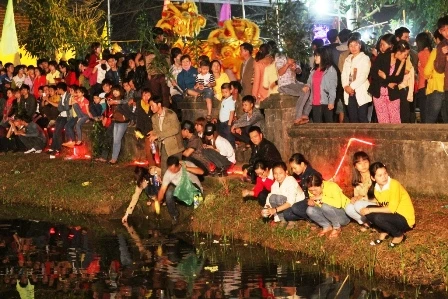 Sôi động lễ hội chợ Đình Bích La ảnh 7