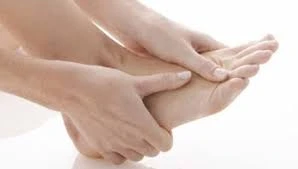 Suýt bị cắt chân vì nghĩ chỉ đau cơ xương khớp thông thường ảnh 1