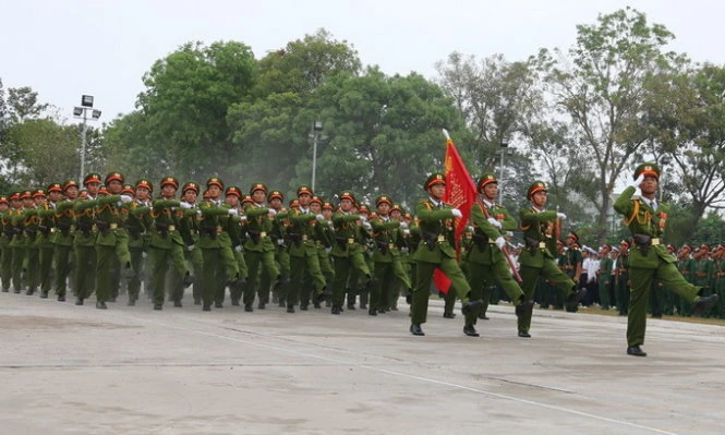Khối sĩ quan An ninh nhân dân- Ảnh: Tiến Long Khối Sĩ quan An ninh nhân dân