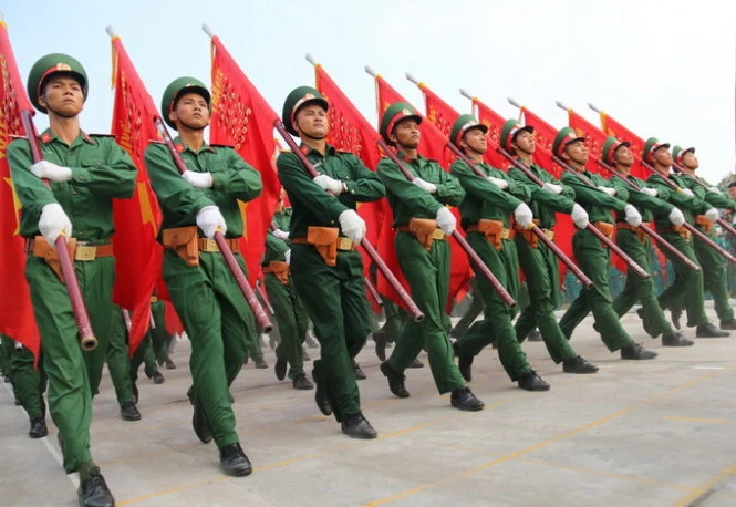 Khối quân kỳ 5 cánh quân- Ảnh: Tiến Long Khối quân kỳ 5 cánh quân- Ảnh: Tiến Long