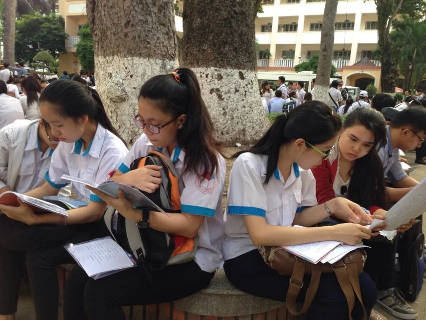 Kỳ thi THPT quốc gia 2015: Thí sinh bắt đầu thi môn đầu tiên ảnh 4 Kỳ thi THPT quốc gia 2015: Thí sinh bắt đầu thi môn đầu tiên ảnh 4