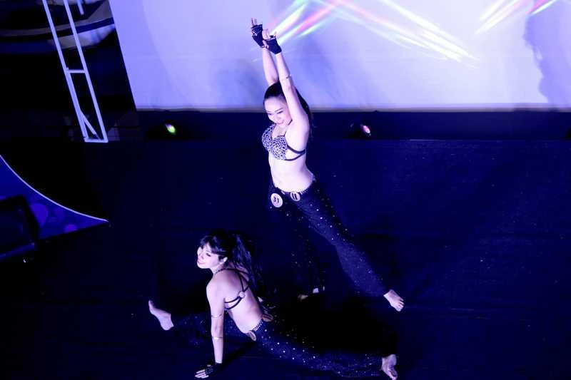 Vẻ đẹp nóng bỏng của vũ công Belly Dance ảnh 4