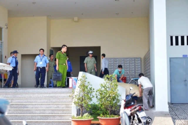 Điều tra nguyên nhân nam thanh niên tử nạn sau khi rơi từ lầu 18 ảnh 1 Điều tra nguyên nhân nam thanh niên tử nạn sau khi rơi từ lầu 18 ảnh 1