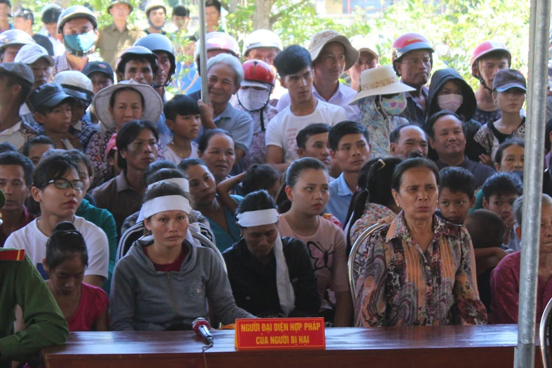 Tử hình kẻ giết vợ, giết luôn tình địch ảnh 5 Tử hình kẻ giết vợ, giết luôn tình địch ảnh 5
