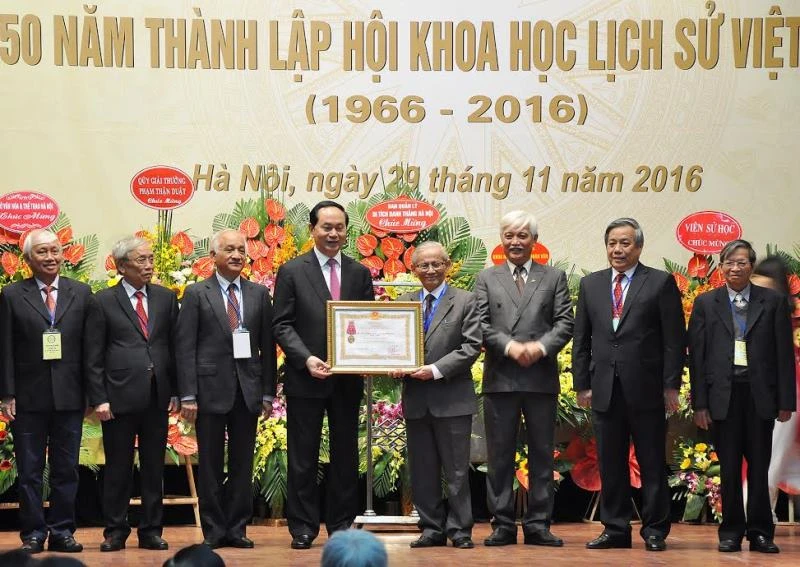 Phải hoàn thành việc biên soạn bộ Quốc sử Việt Nam ảnh 1 Phải hoàn thành việc biên soạn bộ Quốc sử Việt Nam ảnh 1