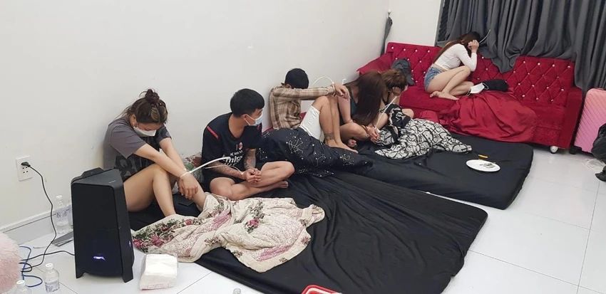 Các đối tượng khi bị phát hiện khi đang sử dụng trái phép chất ma túy Các đối tượng khi bị phát hiện khi đang sử dụng trái phép chất ma túy