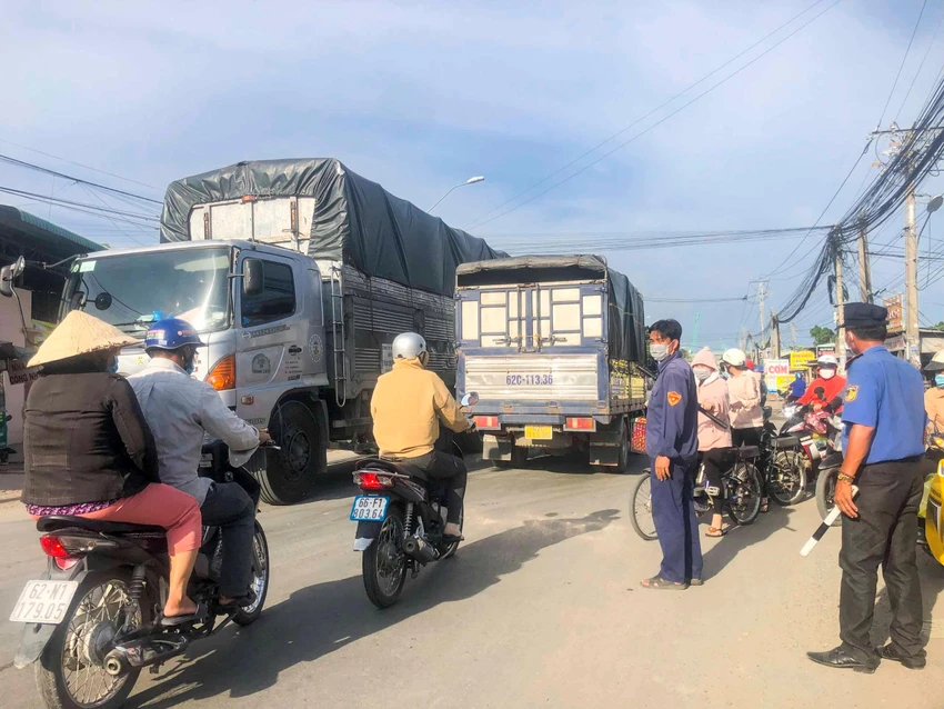 Lực lượng chức năng thường xuyên kiểm tra, xử lý nhưng vẫn không giải quyết được triệt để