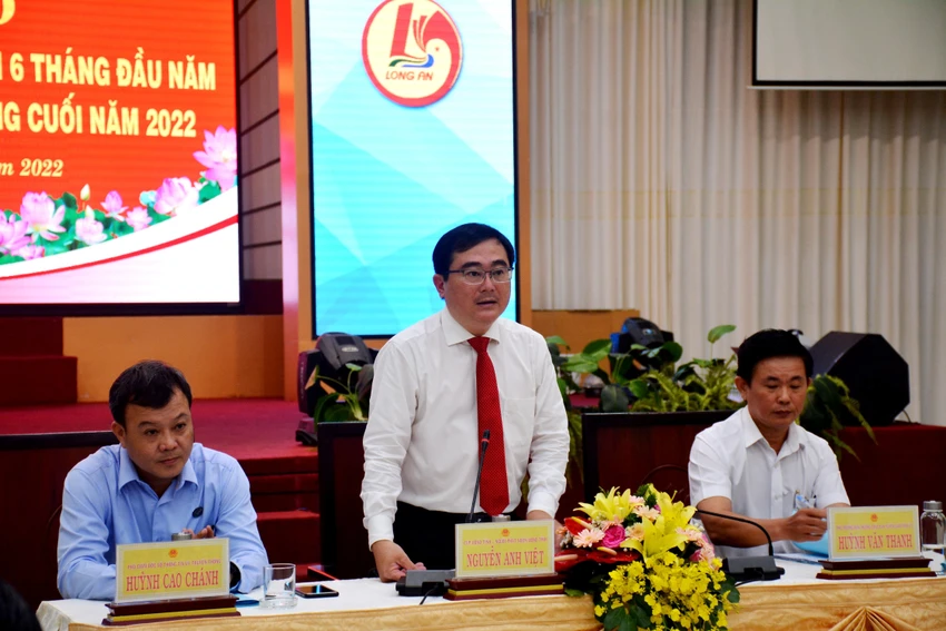 Chánh văn phòng UBND tỉnh - Nguyễn Anh Việt đã ghi nhận những ý kiến đóng góp Chánh văn phòng UBND tỉnh - Nguyễn Anh Việt đã ghi nhận những ý kiến đóng góp