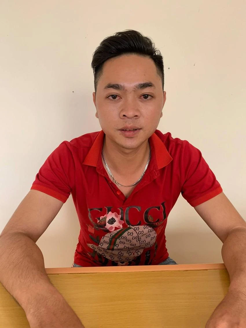 Tô Nhựt Khanh khi bị bắt. Ảnh: CACC Tô Nhựt Khanh khi bị bắt. Ảnh: CACC