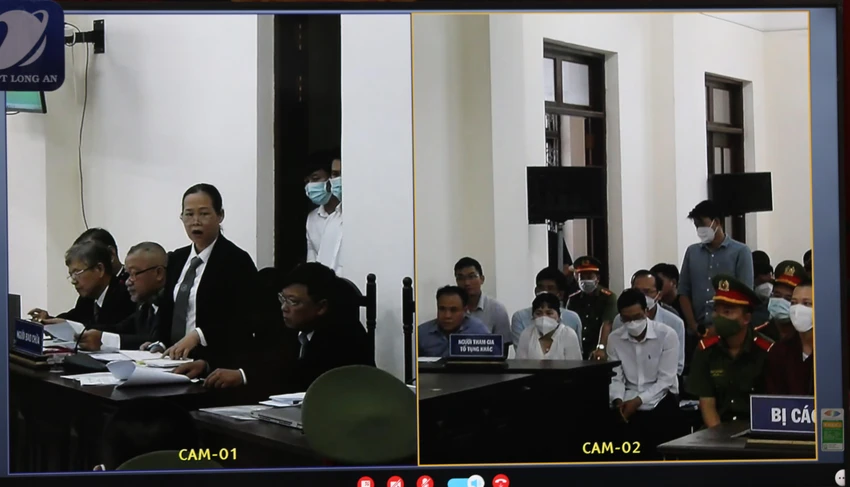Các luật sư tham gia bào chữa ở vụ Tịnh Thất Bồng Lai tại phiên sơ thẩm. Ảnh : HD Các luật sư tham gia bào chữa ở vụ Tịnh Thất Bồng Lai tại phiên sơ thẩm. Ảnh : HD