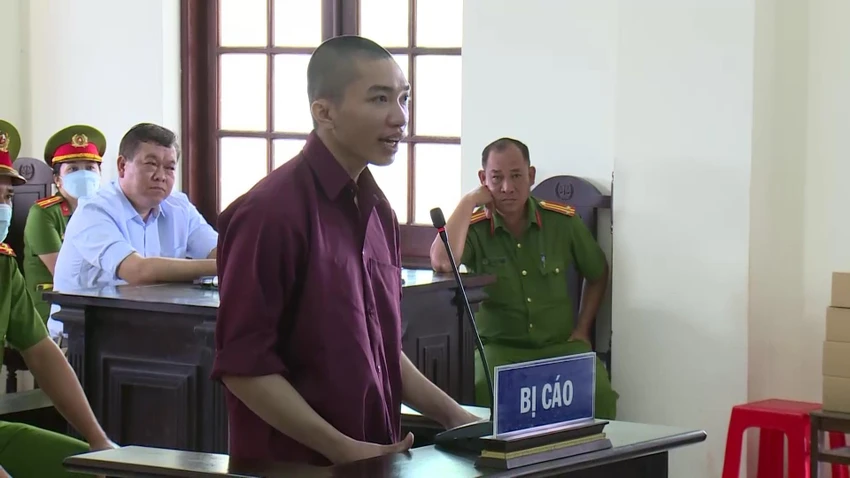 Bị cáo Nhị Nguyên cho rằng bản thân vô tội, không xúc phạm tôn giáo theo cáo trạng Bị cáo Nhị Nguyên cho rằng bản thân vô tội, không xúc phạm tôn giáo theo cáo trạng