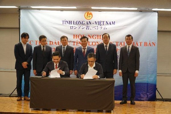 Các doanh nghiệp Việt Nam – Nhật Bản ký kết ghi nhớ hợp tác tại hội nghị. Ảnh: CTV Các doanh nghiệp Việt Nam – Nhật Bản ký kết ghi nhớ hợp tác tại hội nghị. Ảnh: CTV