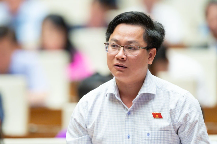 ĐB Trần Quốc Quân (Long An) phát biểu tại buổi thảo luận. Ảnh: CTV ĐB Trần Quốc Quân (Long An) phát biểu tại buổi thảo luận. Ảnh: CTV