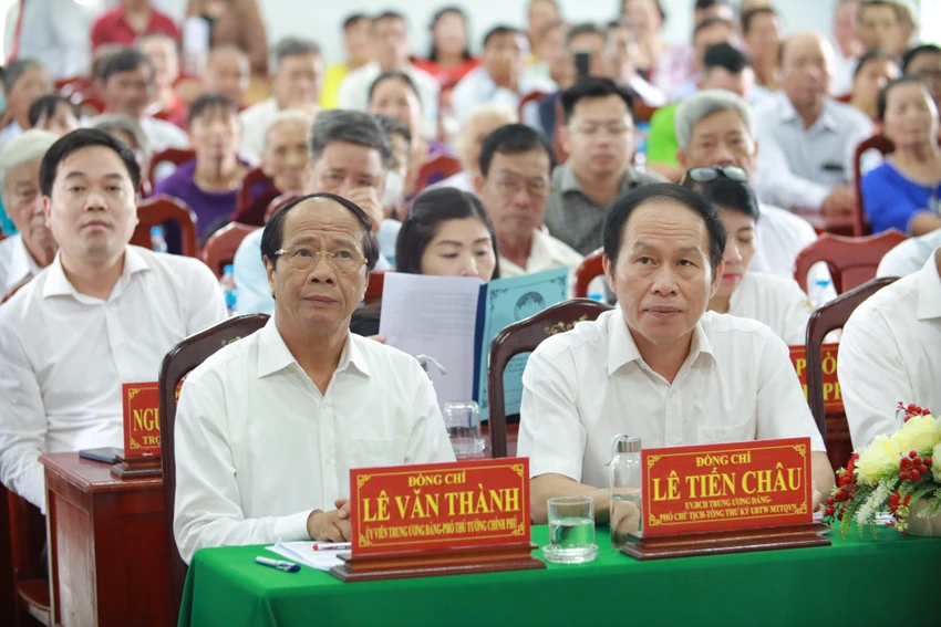 Các đại biểu tham dự tại ngày hội đại đoàn kết. Ảnh: HUỲNH DU Các đại biểu tham dự tại ngày hội đại đoàn kết. Ảnh: HUỲNH DU