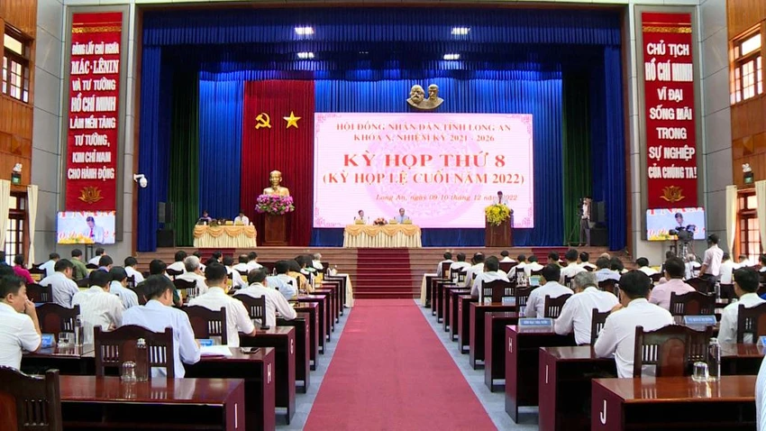 Kỳ họp thứ 8, HĐND tỉnh khóa X diễn ra trong 2 ngày (từ ngày 9 và 10-12). Ảnh: HUỲNH DU Kỳ họp thứ 8, HĐND tỉnh khóa X diễn ra trong 2 ngày (từ ngày 9 và 10-12). Ảnh: HUỲNH DU