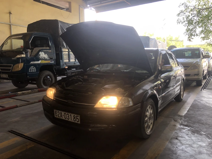 Trung tâm đăng kiểm xe cơ giới 62.01S kiểm định khoảng 100 xe/ngày. Ảnh: HUỲNH DU Trung tâm đăng kiểm xe cơ giới 62.01S kiểm định khoảng 100 xe/ngày. Ảnh: HUỲNH DU