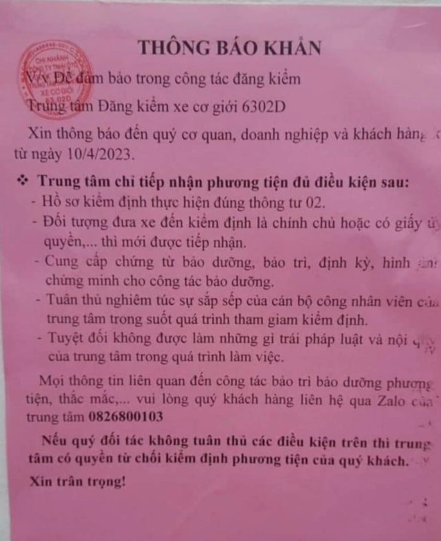 Thông báo của Trung tâm Đăng kiểm xe cơ giới 63-02D làm khó cho chủ phương tiện. Ảnh: HD Thông báo của Trung tâm Đăng kiểm xe cơ giới 63-02D làm khó cho chủ phương tiện. Ảnh: HD