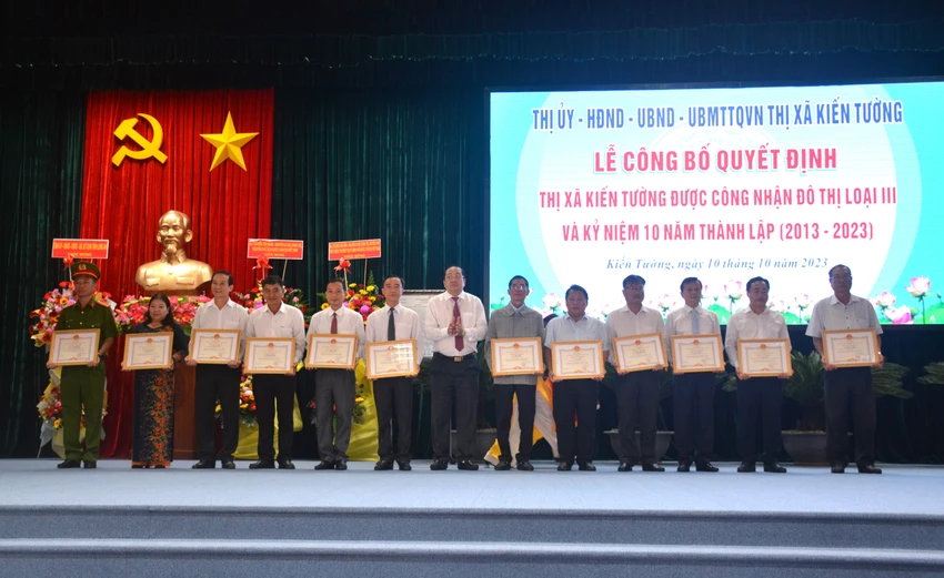 TX Kiến Tường (16).JPG