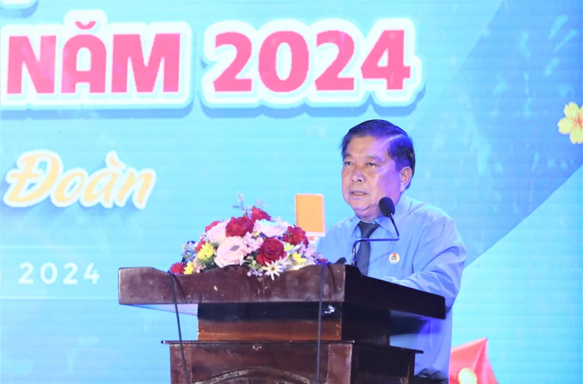 Tết Sum Vầy.jpg