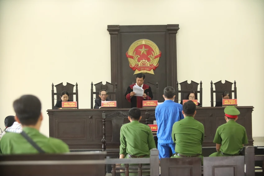 Thiếu nữ 18 tuổi.JPG