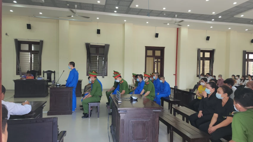 học sinh lớp 11 (5).jpg