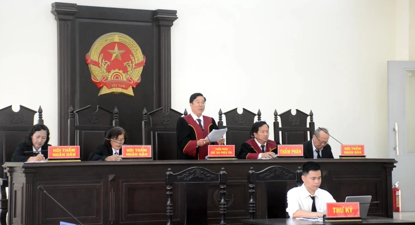 can ngăn đánh nhau 2.jpg