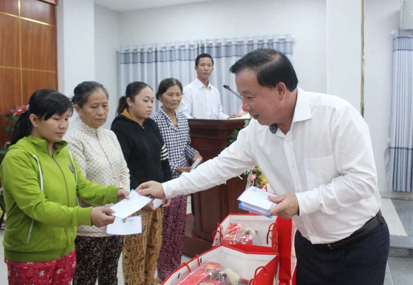 Chủ tịch UBND tỉnh Long An (1).jpg