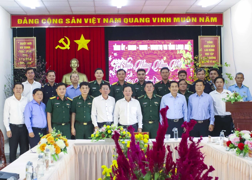 Chủ tịch UBND tỉnh Long An (5).JPG