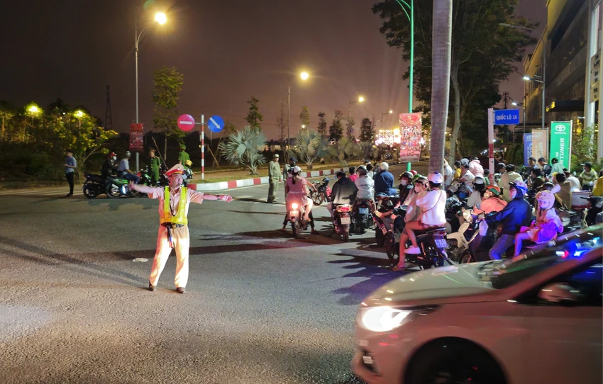 Đón giao thừa 3.jpg