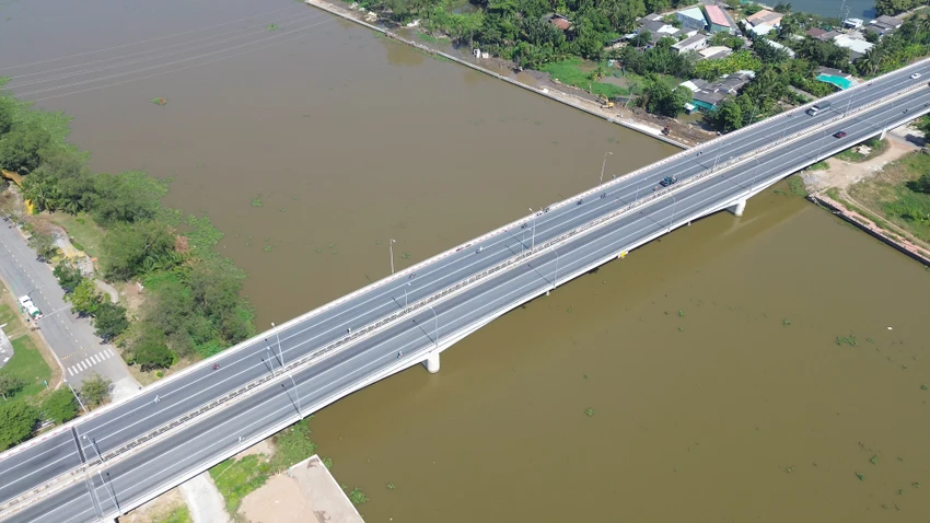 nam thanh niên.jpg