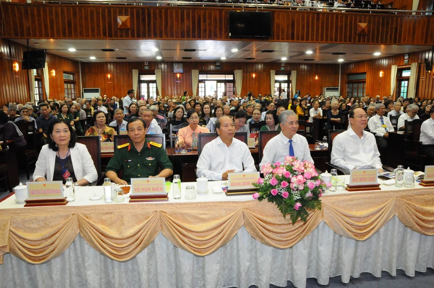 Quân Dân y Chiến khu Đ (1).jpg
