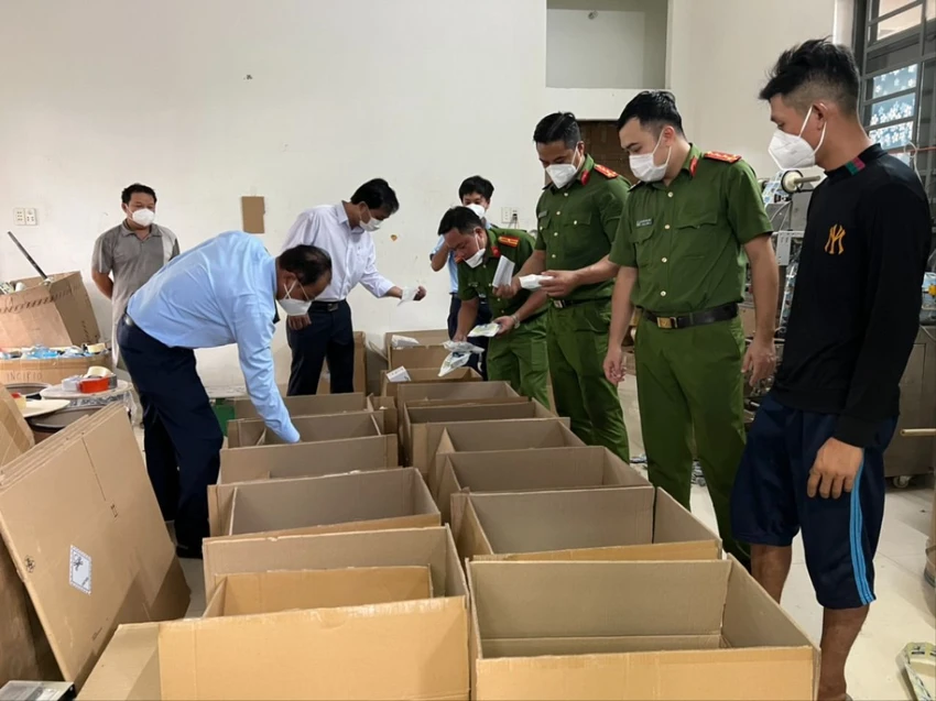 Thuốc bảo vệ thực vật giả..jpg