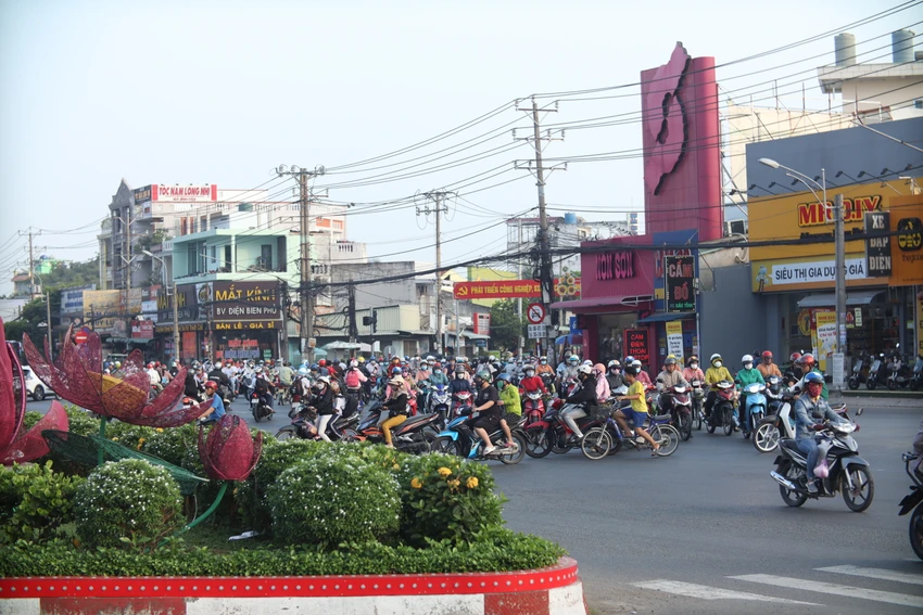 Ngã tư Long Kim (10).JPG