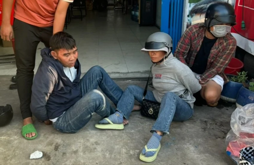 Trộm xe máy.jpg