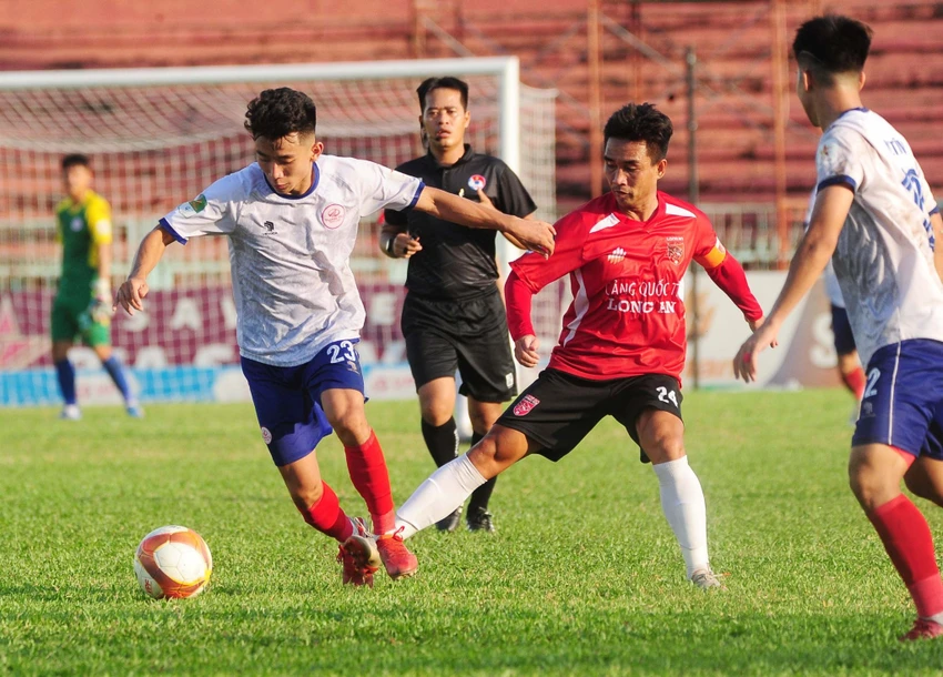 Đội bóng Long An (1).jpg