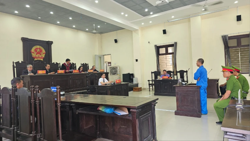 người phụ nữ chặn facebook.jpg