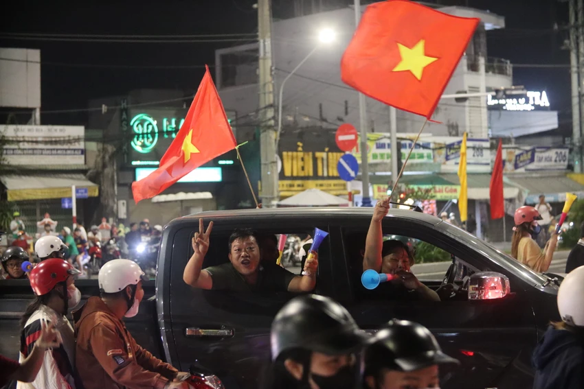 Việt Nam chiến thắng (8).JPG