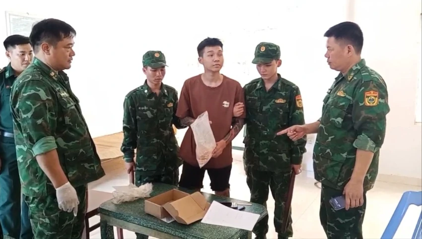 Vận chuyển thuê ma túy.jpg